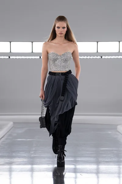 Look 56